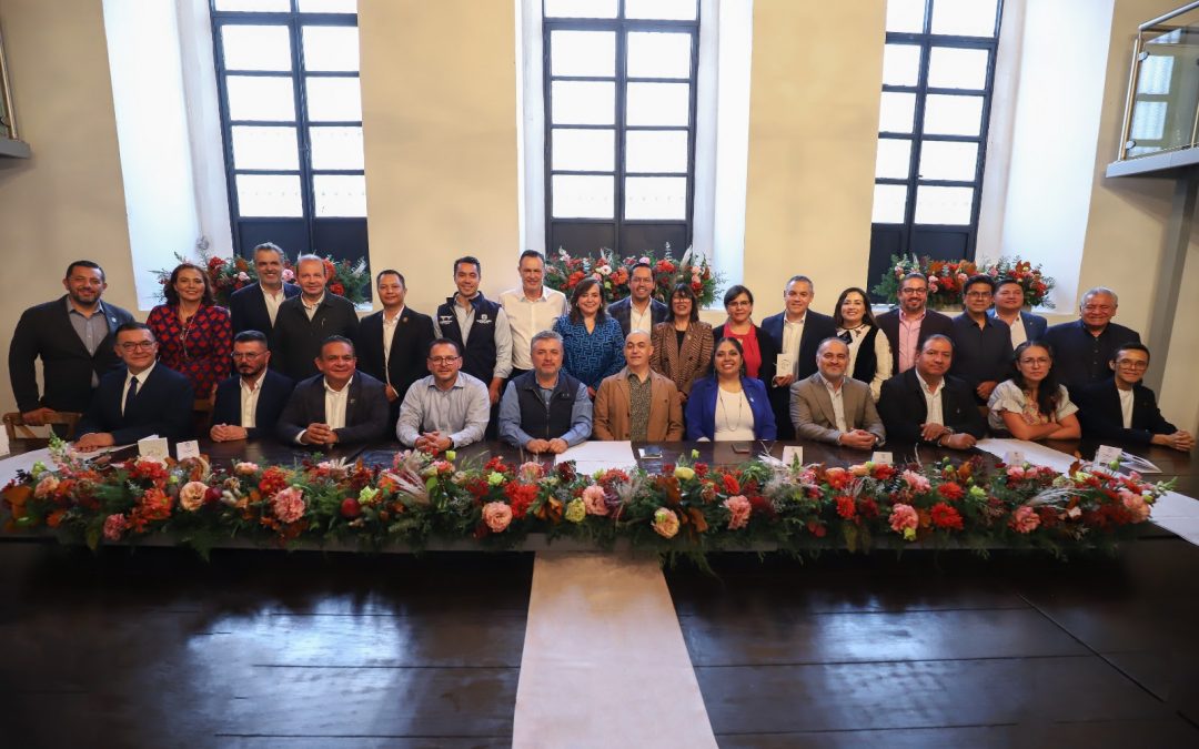 Fortalecen UAQ y gobiernos cooperación institucional