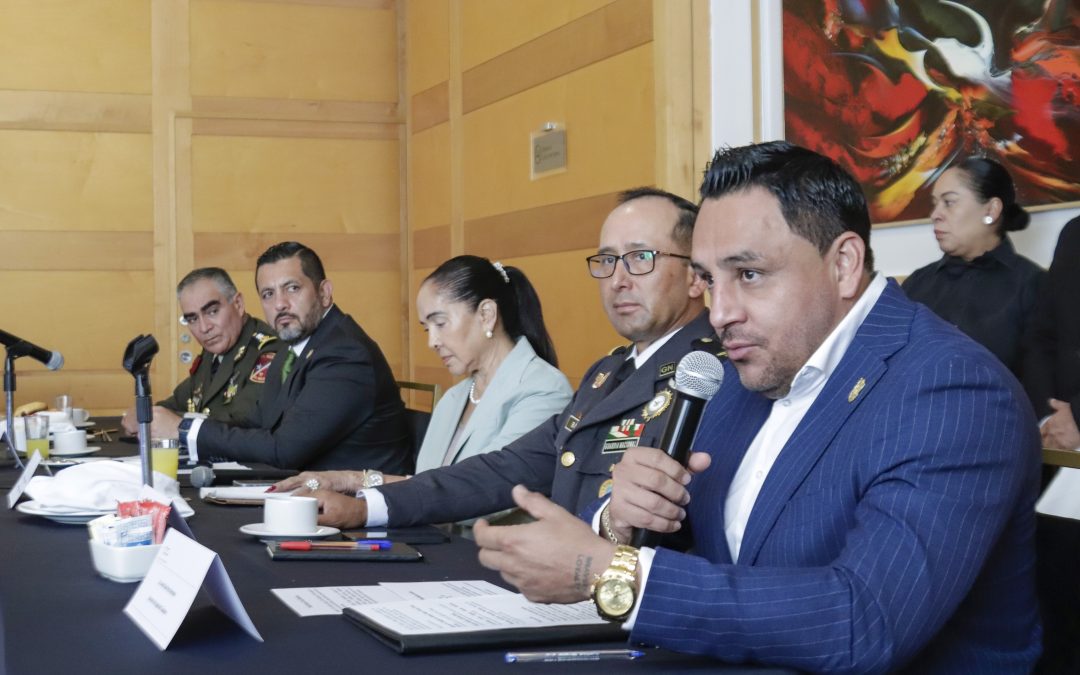 Autoridades y sector empresarial establecen diálogo con Ejército y Guardia Nacional