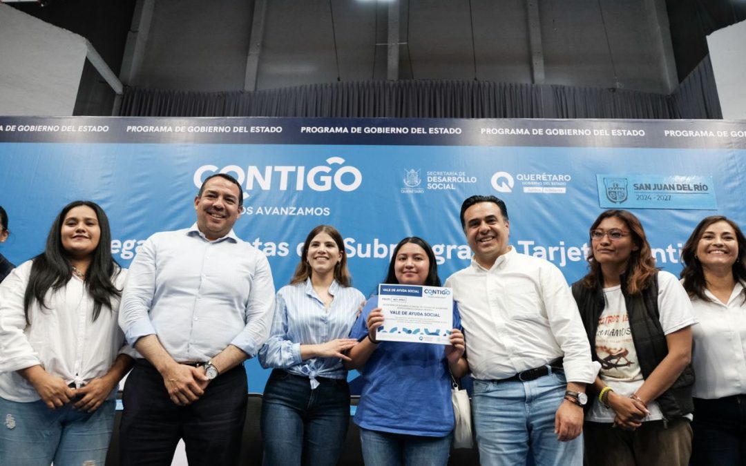 Entrega SEDESOQ apoyos económicos a mujeres sanjuanenses