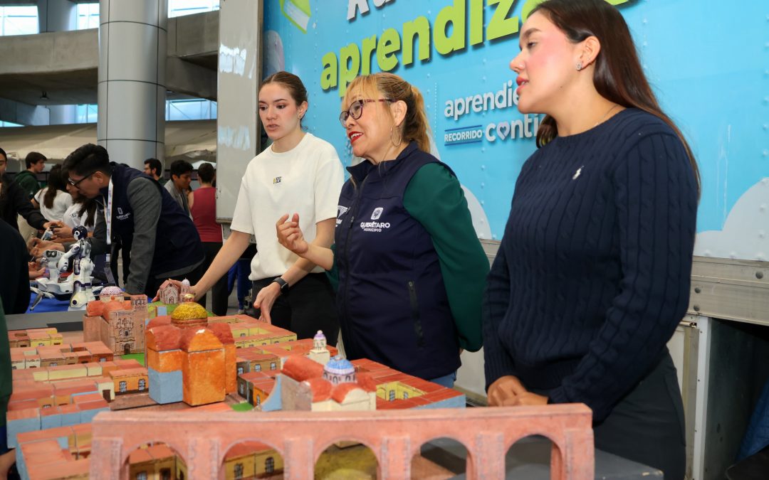 Inaugura titular de la SEDEQ la Feria de Ciencias 2024