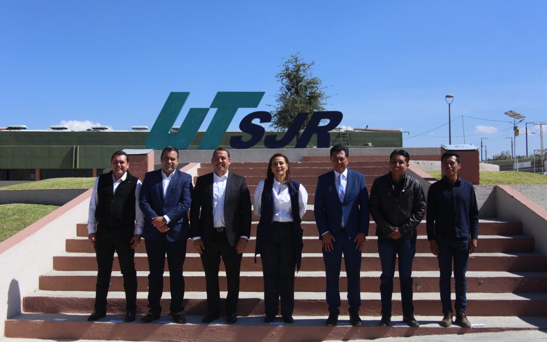 Se reúne titular de SEDEQ con presidencias municipales