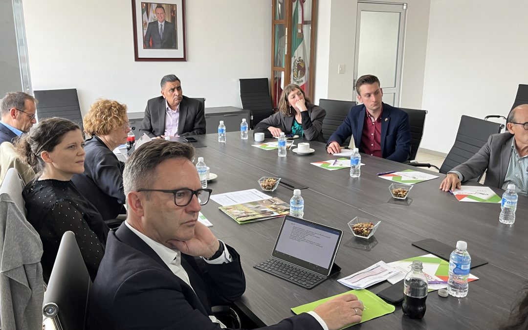 Fortalece CECYTEQ alianza con Alemania