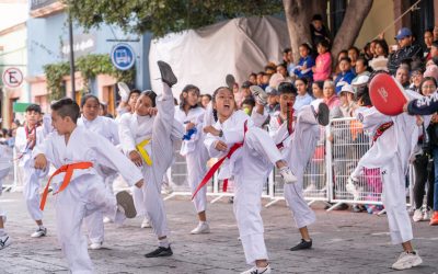 El Marqués realiza desfile conmemorativo de la Revolución Mexicana