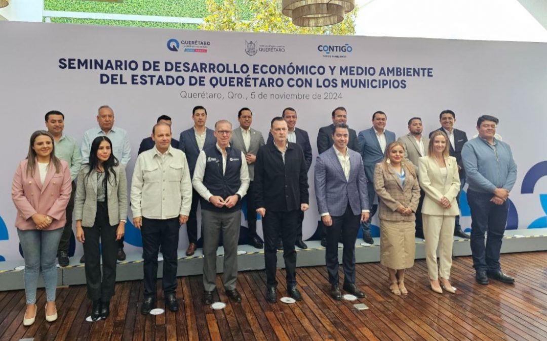 Asiste Rubén Hernández Robles al Seminario de Desarrollo Económico y Medio Ambiente del Estado de Querétaro con los Municipios