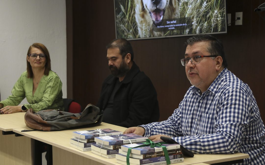 Internacionalistas UAQ y del Tec de Monterrey conversan con estudiantes sobre elecciones