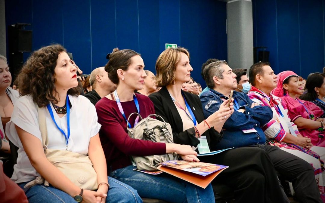 Presentan en la FIL el libro Lo que nos hace humanos