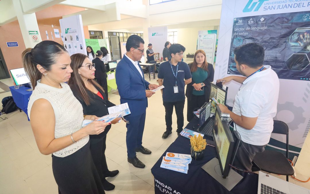 Estudiantes de UT San Juan exponen proyectos en Tercera Feria de Emprendimiento e Innovación