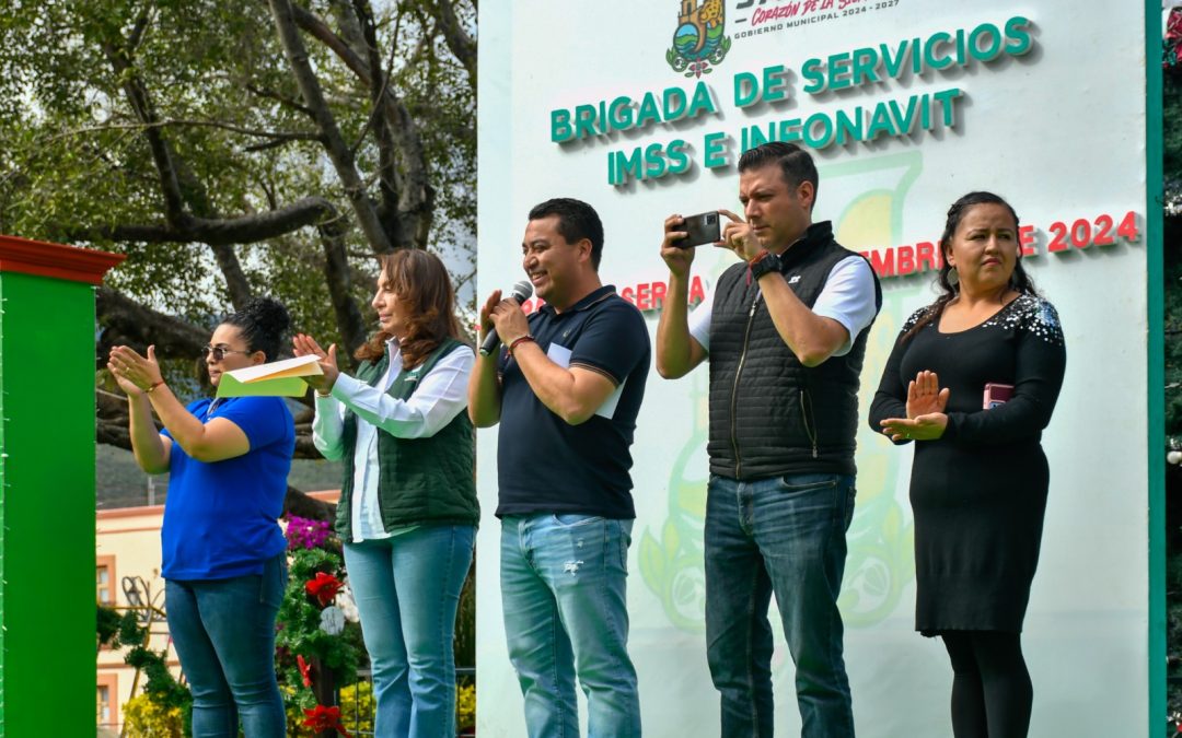 Se llevan a cabo brigadas gratuitas de Servicios del IMSS e INFONAVIT en Jalpan