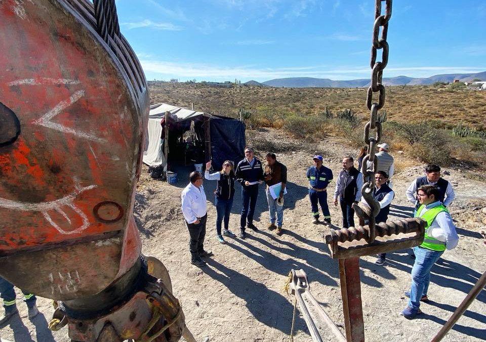 Vocal de la CEA supervisa perforación de pozo en Tolimán