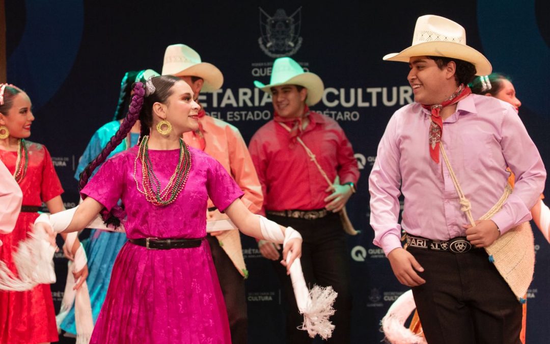 Invita la titular de SECULT a presenciar la Coreografía Monumental de Huapango Mi tierra queretana