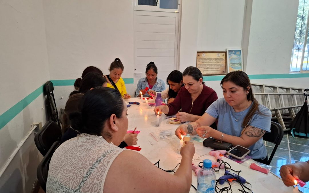 Brinda IMML platica sobre prevención de violencia a mujeres de La Lagunita
