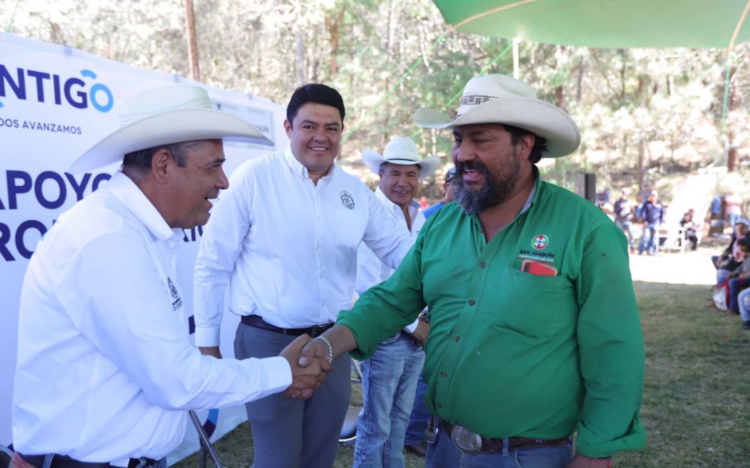 Entrega SEDEA apoyos con valor de más de seis millones de pesos en San Joaquín