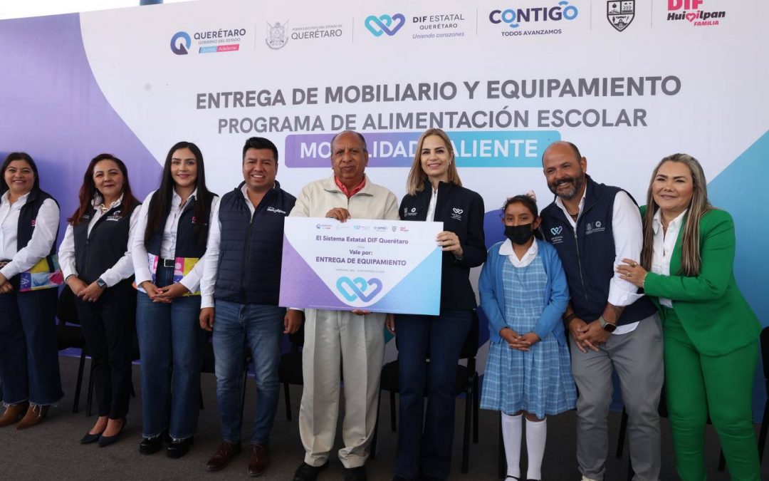 Entrega Car Herrera equipamiento para aulas cocina escolares