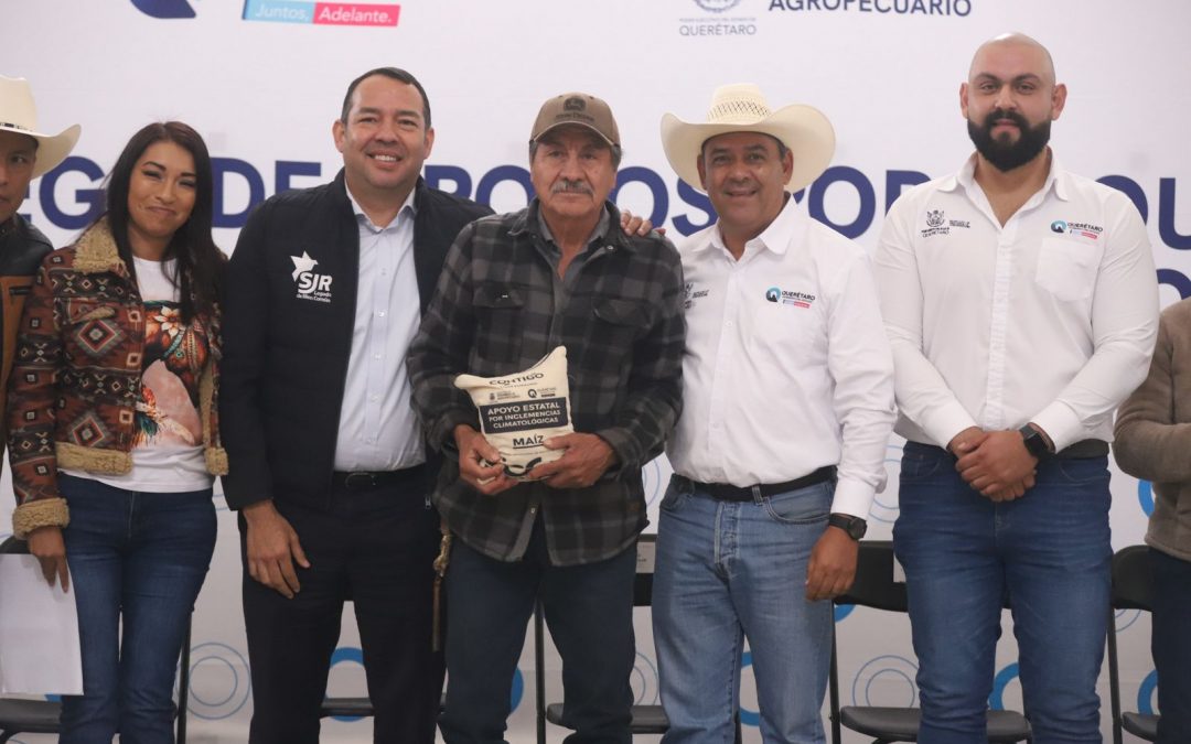 Entrega SEDEA maíz para consumo humano en San Juan del Río