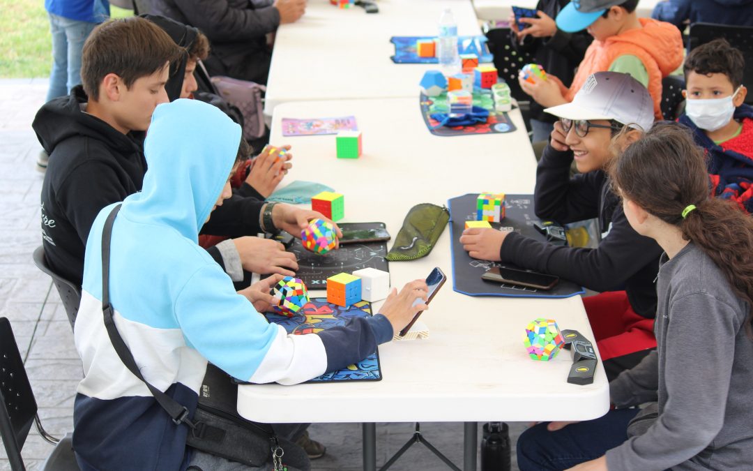 Alistan torneo oficial de Cubo Rubik en el Centro Educativo y Cultural