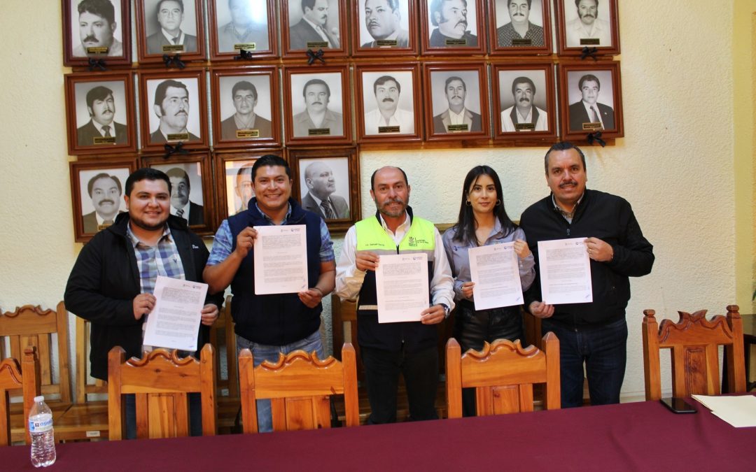 Signan SESA y San Joaquín convenios en materia de salubridad local e ingeniería sanitaria