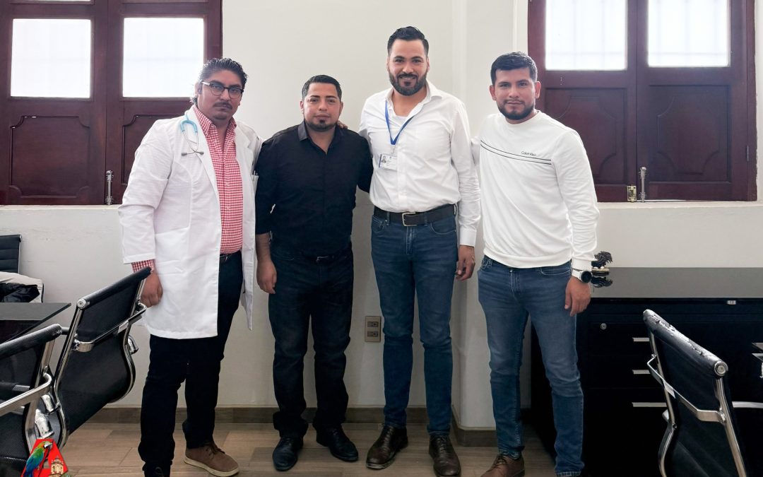 El Presidente Municipal de Arroyo Seco, Lic. Fernando Sánchez Gil, cumple compromiso de campaña y garantiza atención médica en Santa María de los Cocos