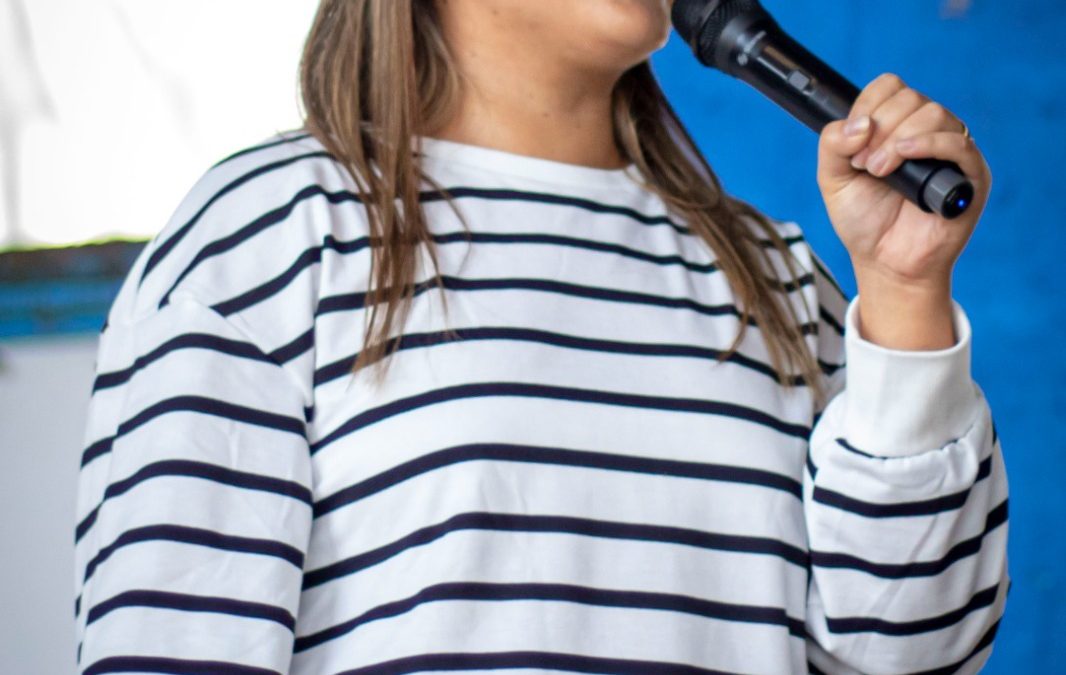 Yuni Benítez puso en marcha el torneo municipal de basquetbol