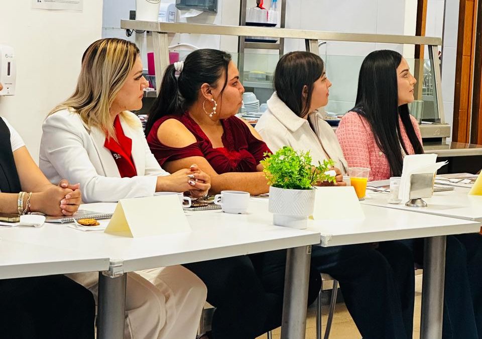 Visita SMDIF Arroyo Seco AMANC Querétaro para Fortalecer la Lucha contra el Cáncer Infantil