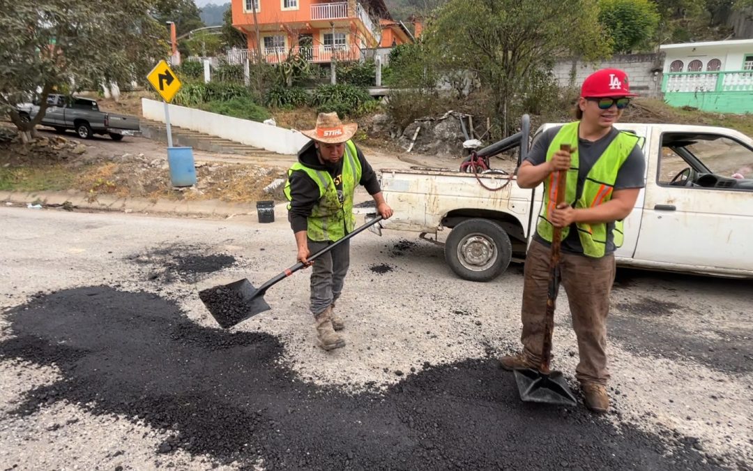 Landa de Matamoros Refuerza el Mantenimiento Vial con Trabajo Coordinado