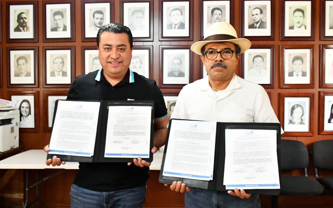 Municipio de Jalpan y Caja Huastecas firman convenio para impulsar a emprendedores locales