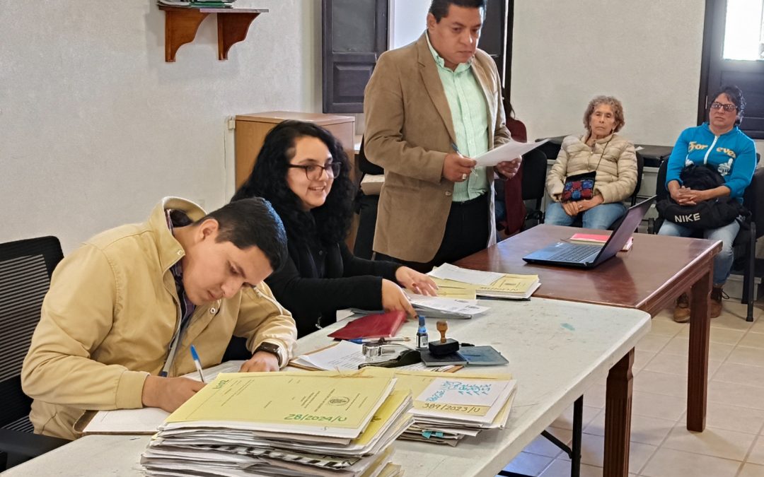 Avanza proceso de escrituración de predios