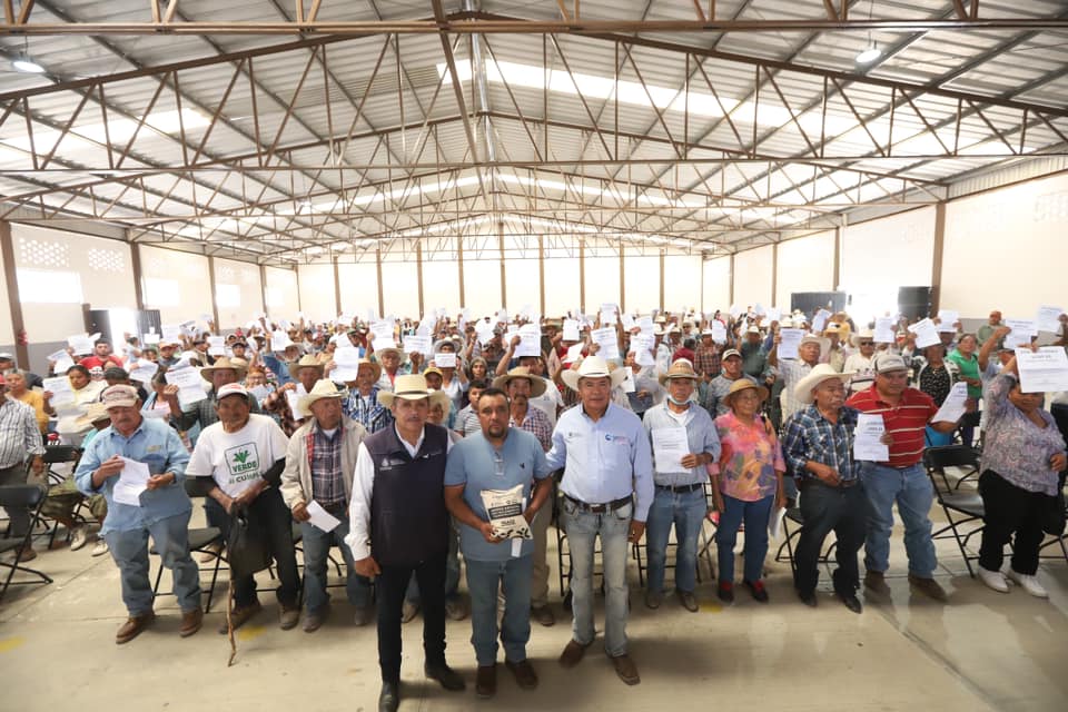 Entrega SEDEA maíz para consumo humano en Cadereyta