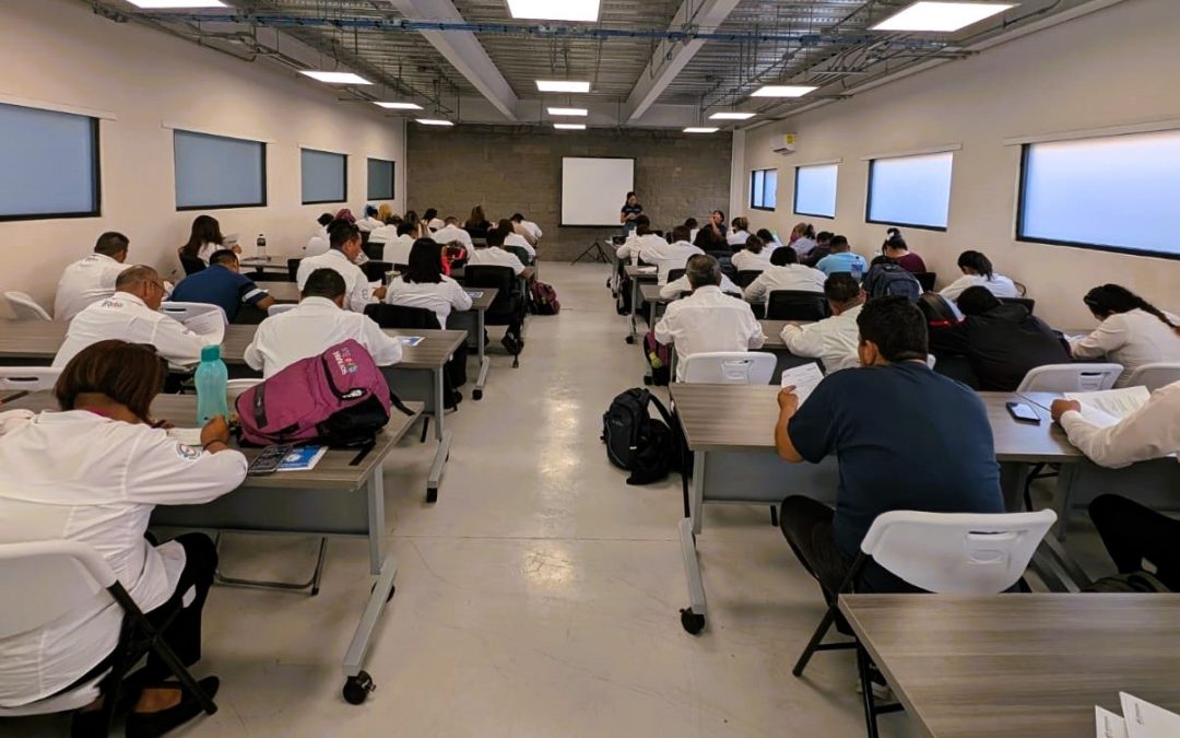 Capacita SESA en prevención de adicciones y salud mental a personal de la AMEQ