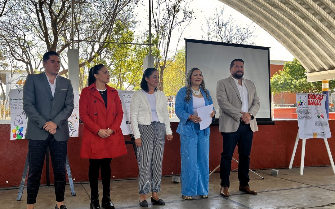 Previenen adicciones en jóvenes de secundaria