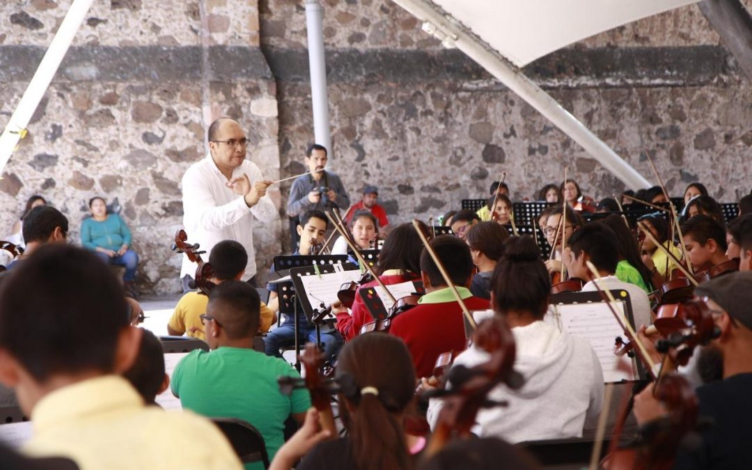 Ofrecen concierto orquestas infantiles en Humilpan