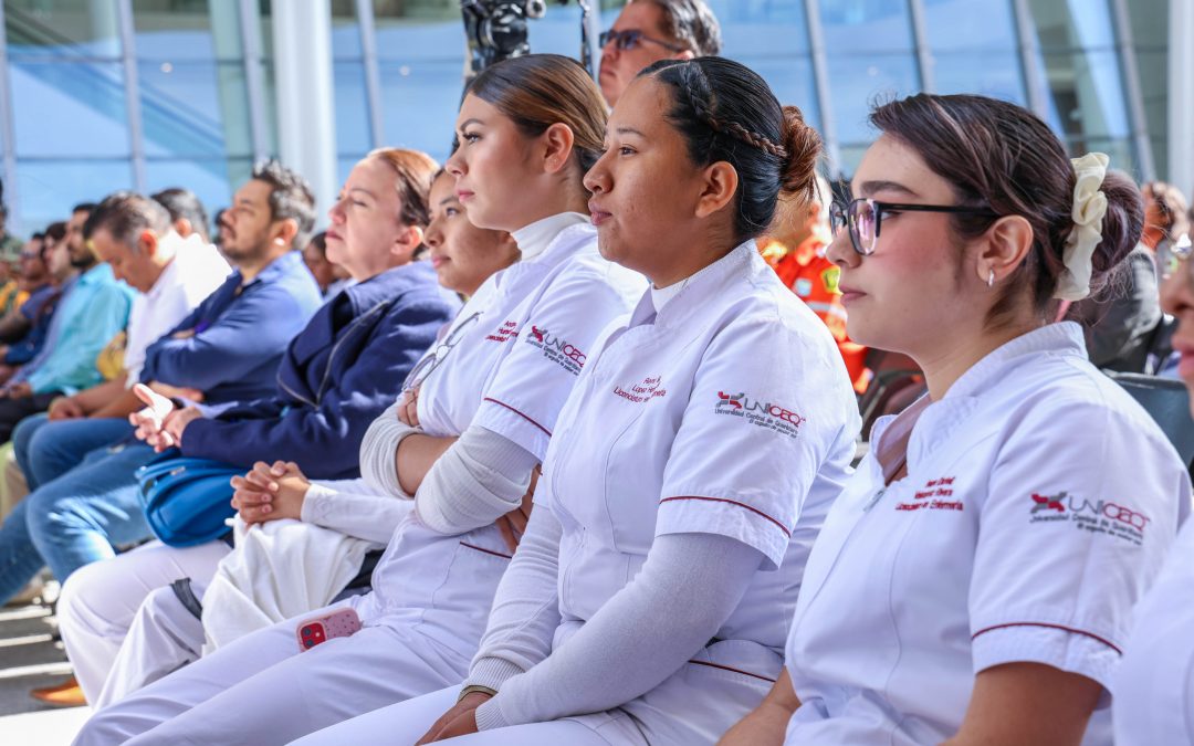 Reconocen autoridades al personal médico por su labor durante la pandemia por COVID-19
