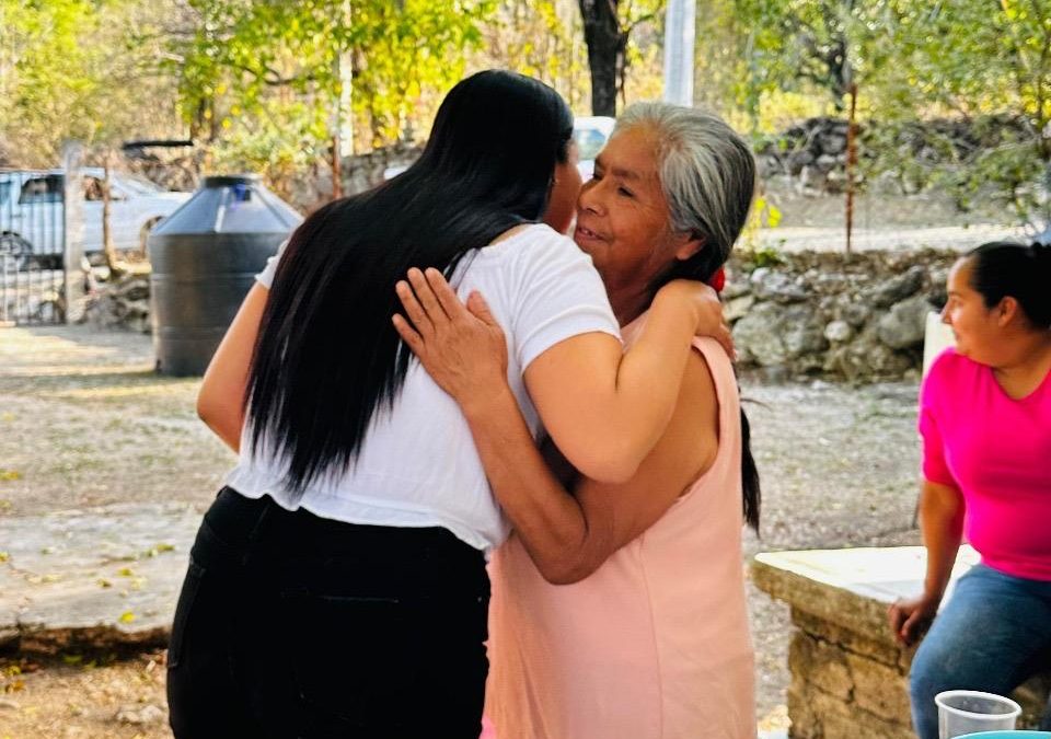 El SMDIF de Arroyo Seco realiza Entrega del Programa de Atención Alimentaria para Grupos Prioritarios en la Comunidad de Durazno.