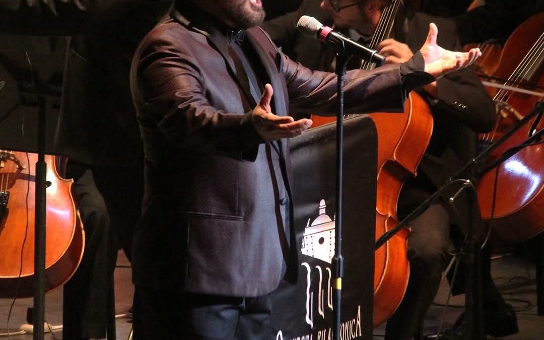 Magia musical en el concierto de la OFEQ con Javier Camarena