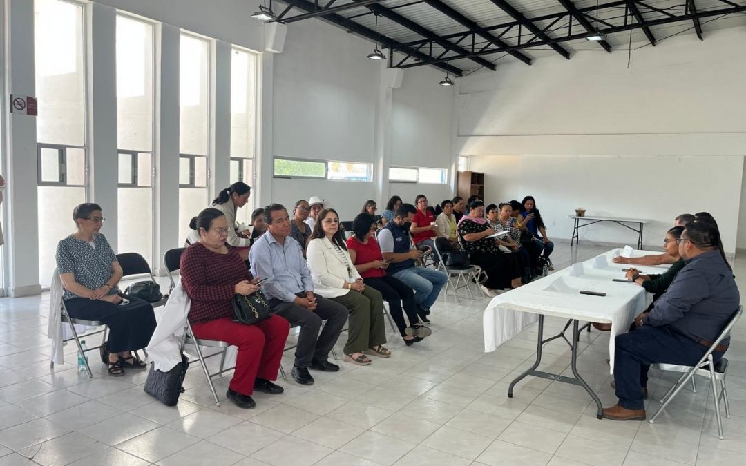 Capacita SESA a parteras