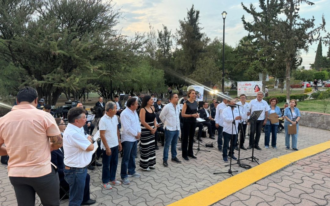 Celebran autoridades a las Madres en Tejeda