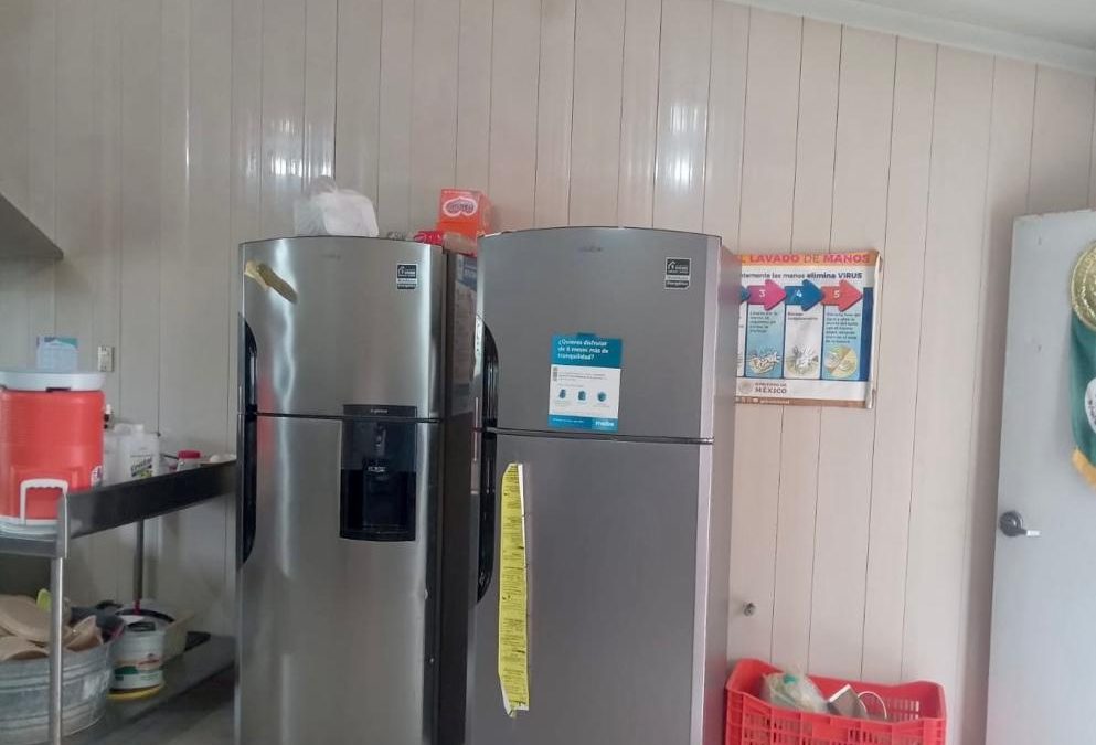 DIF Pinal refuerza comedores escolares con entrega de equipo