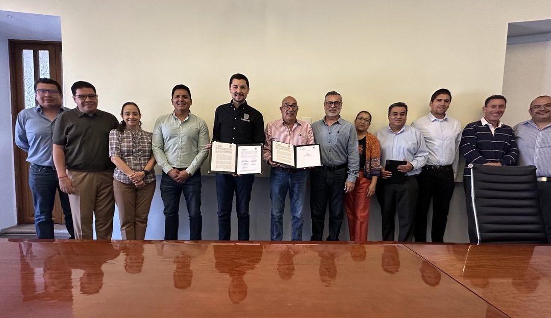 Firma SDUOP convenio de colaboración con municipio de Tequisquiapan