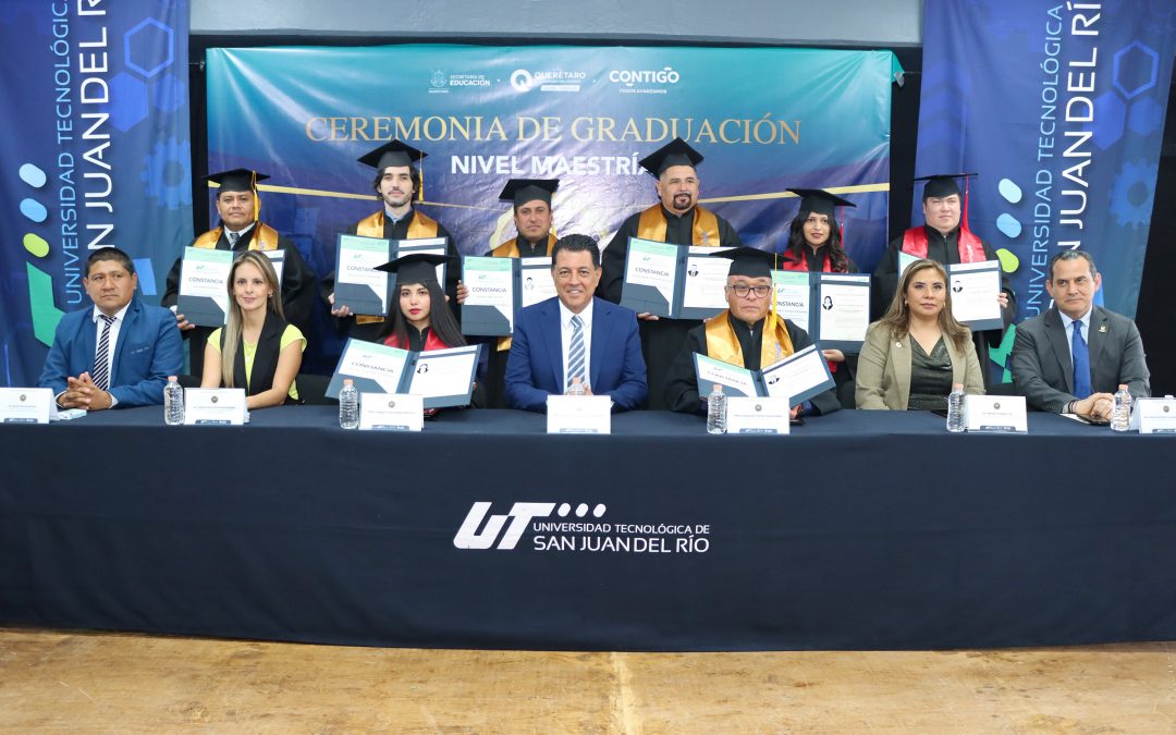 Se titula Tercera Generación de Maestría de la UT San Juan