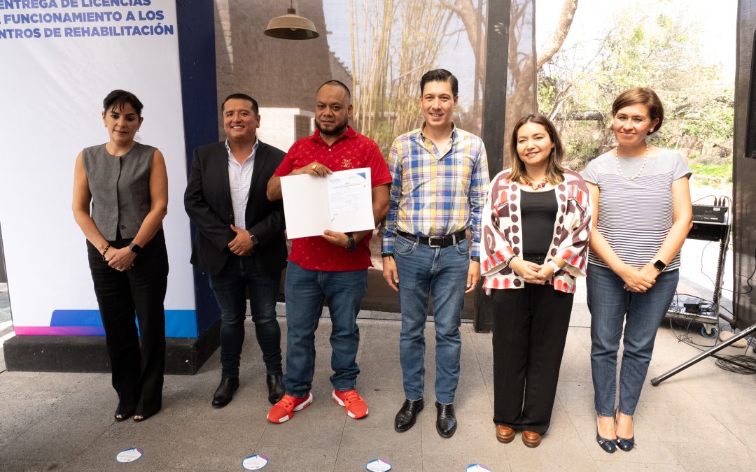 El Marqués fortalece la rehabilitación y el tejido social con entrega de licencias a Centros de Tratamiento Residencial