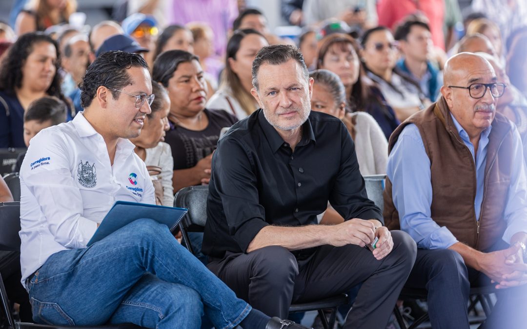 Acude Mauricio Kuri a la presentación de obras públicas de Corregidora