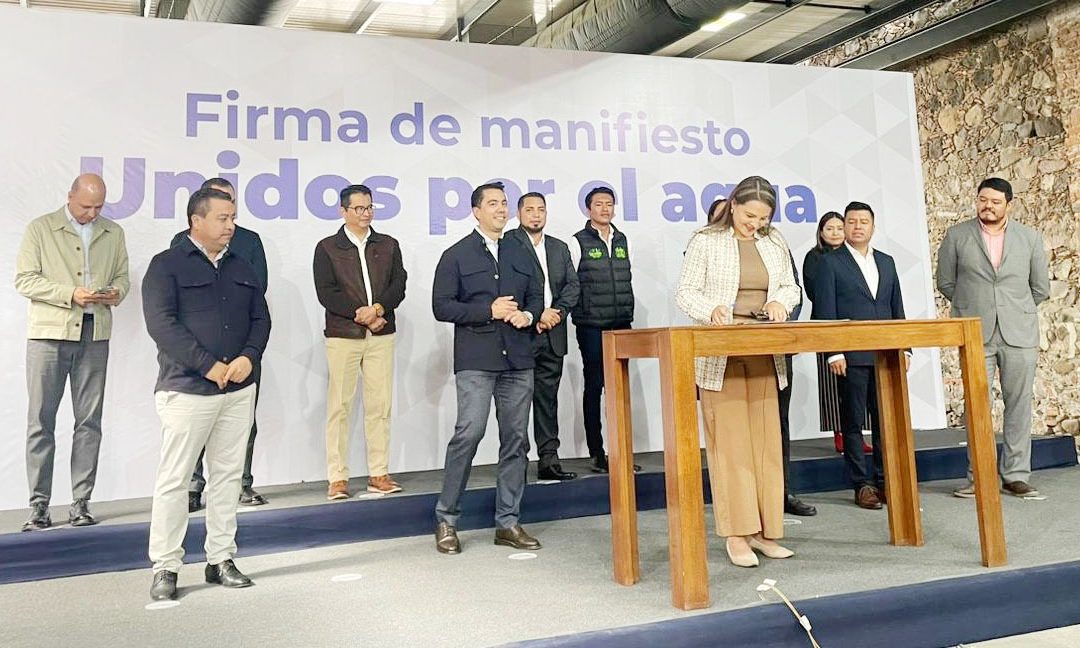 Firma Yuni Benítez manifiesto “Unidos por el Agua”
