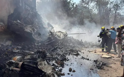 Más de 200 muertos al estrellarse en India un avión que se dirigía a Londres con 242 personas a bordo