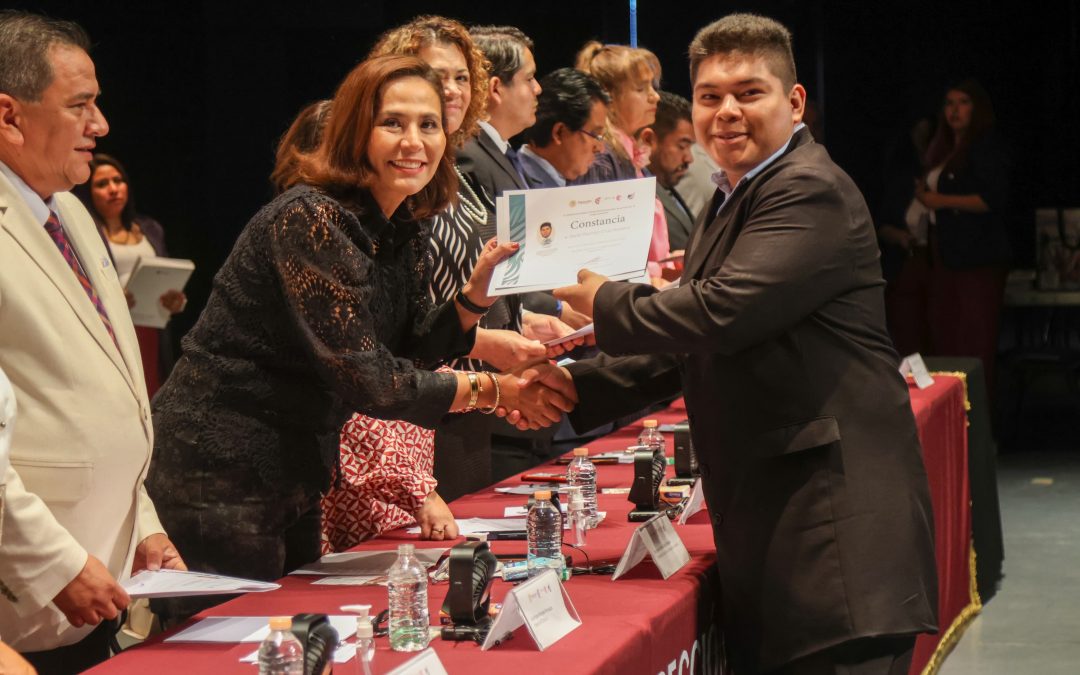 Encabeza Martha Soto Clausura de Cursos 2025 del CETIS 16