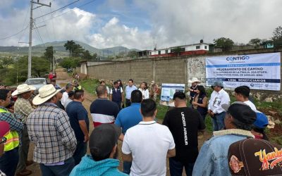 Conforman Comité de Obra en La Tinaja para mejorar camino con inversión superior a los 4.5 MDP.