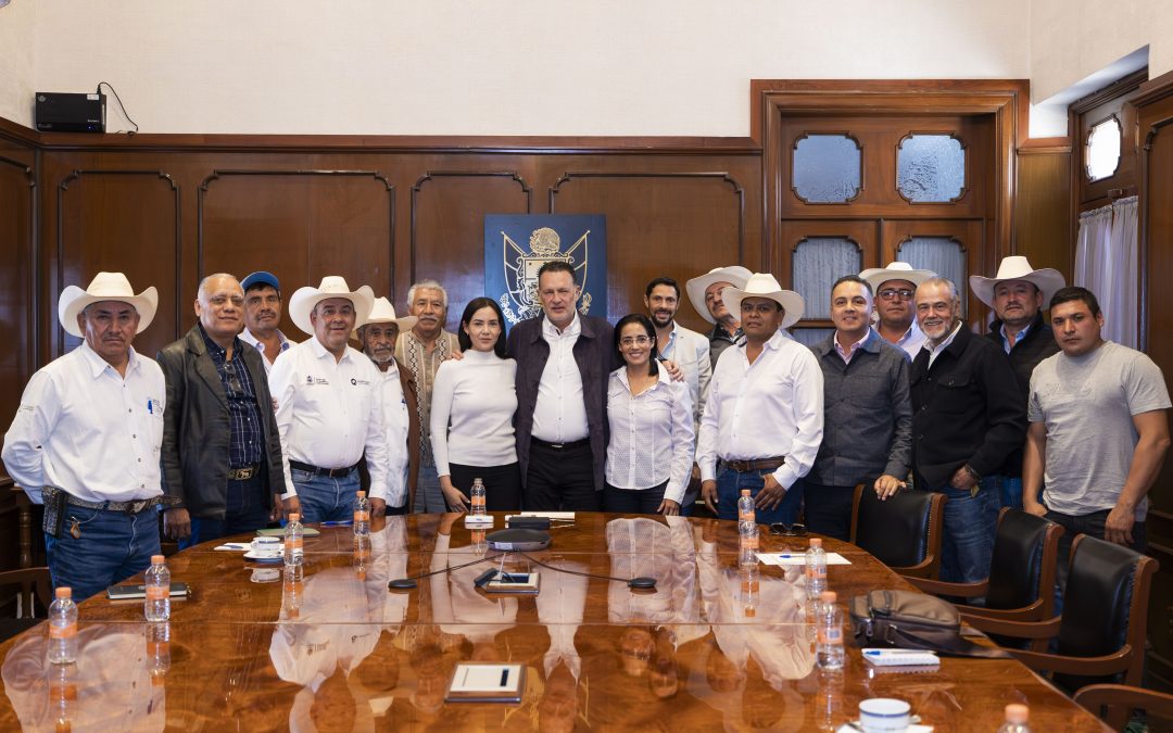 Sostiene Mauricio Kuri encuentro con productores de maíz