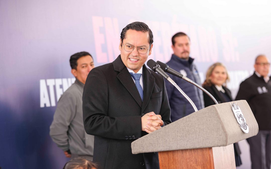 Chepe Guerrero entrega plaza cívica y arcotecho en la primaria “Bicentenario de la Independencia de México”