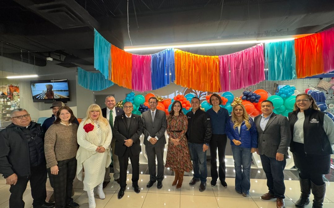 Inaugura López Birlain la tienda Querétaro en Laredo Texas