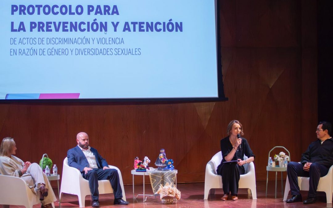 Presenta López Birlain protocolo para prevenir la discriminación en la SECULT