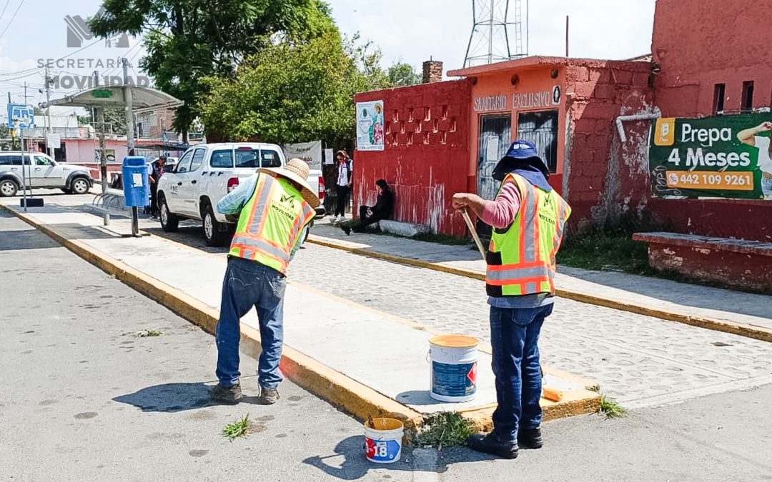 Implementa Movilidad de El Marqués operativo de mantenimiento vial en semáforos y señalética