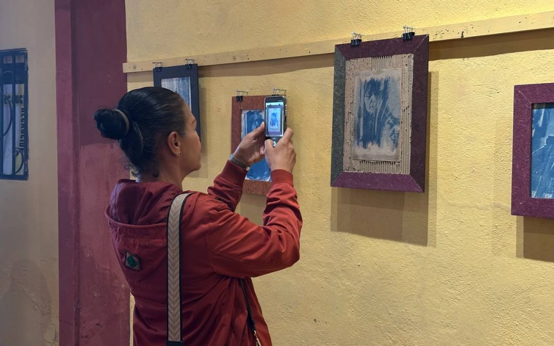 Se inaugura en Casa del Faldón la muestra Bleu